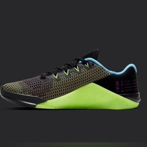 Women’s Nike Metcon 5 AMP, size 9, black/blue/green